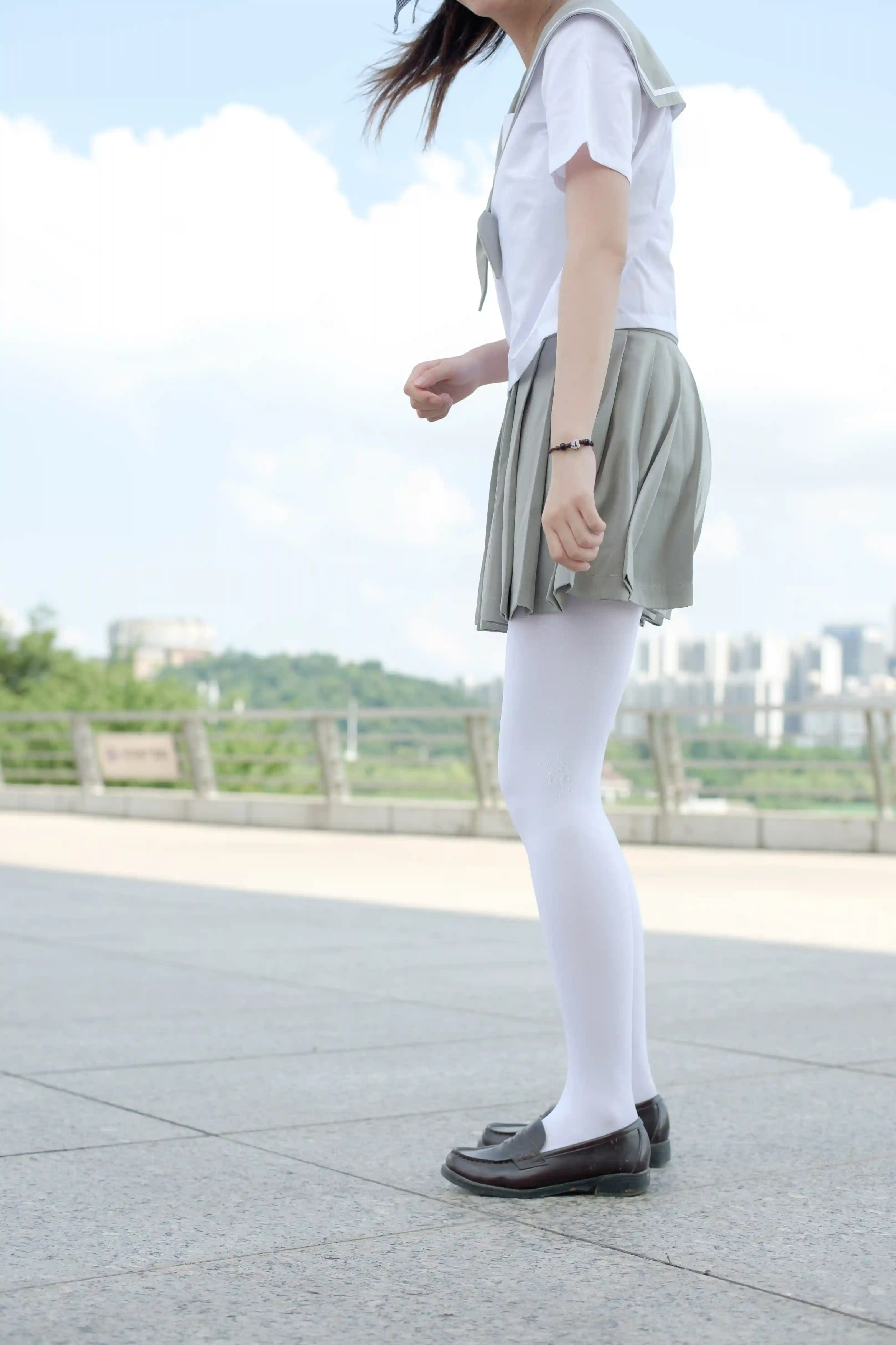 森萝财团 R15-026 [79P-407M]可爱, 学生装, 森萝财团, 白丝, 美腿