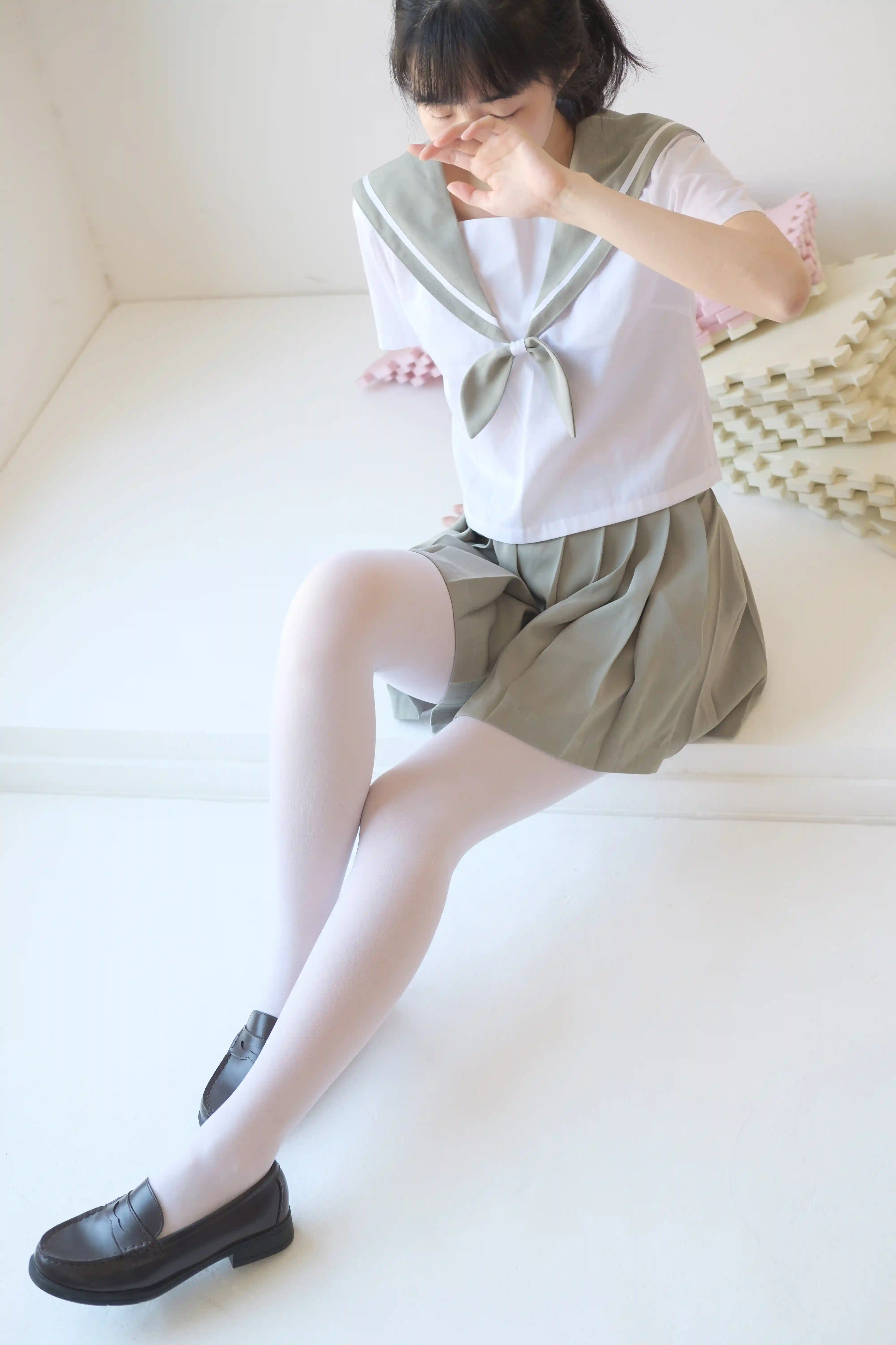 森萝财团 X-016 [136P1V-1.56G]校服, 森萝财团, 水手服, 白丝, 美腿