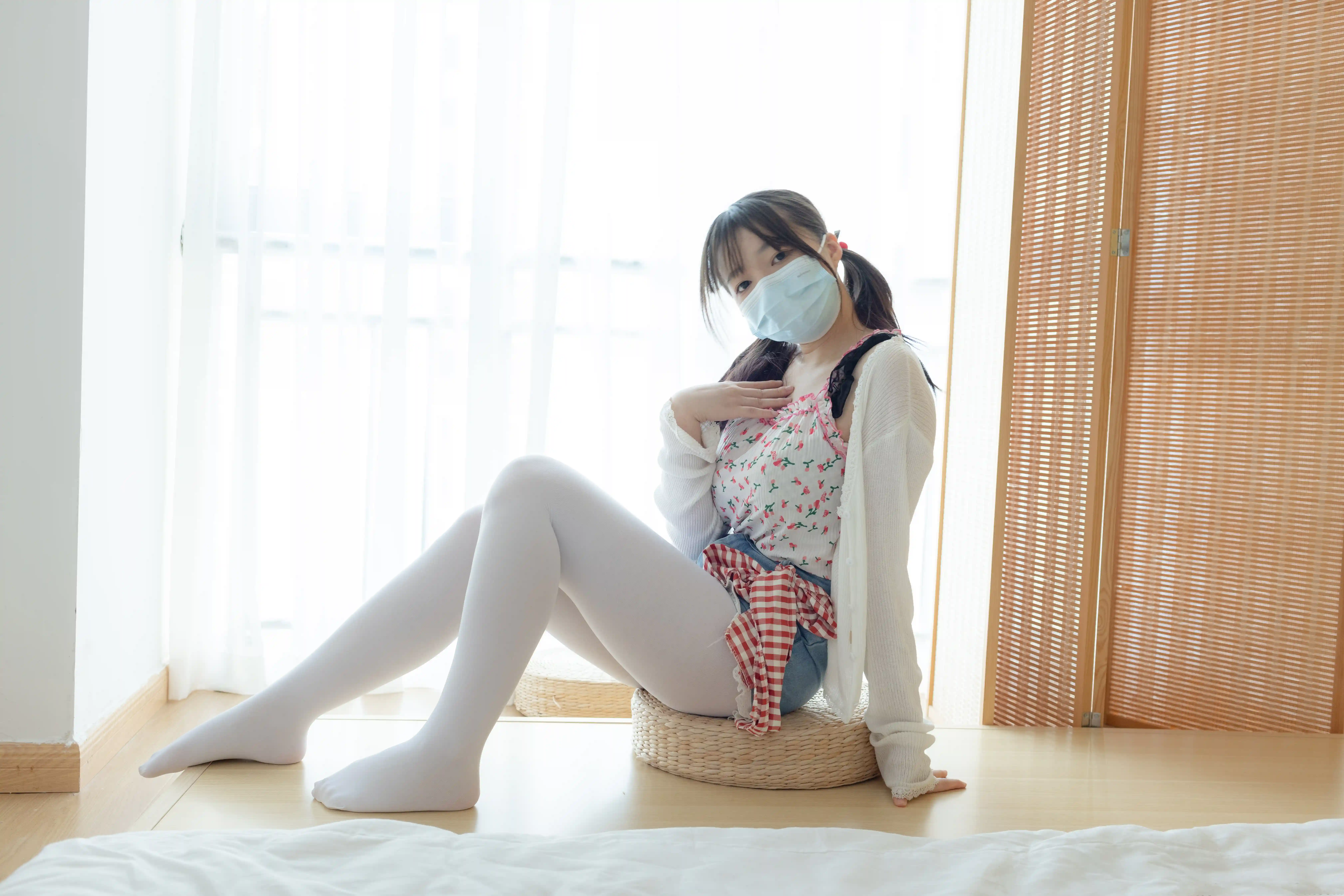 少女秩序 内部定制 NO.03 白丝碎花双马尾 [98P-1.37GB]内衣, 双马尾, 少女秩序, 白丝, 美腿, 美足