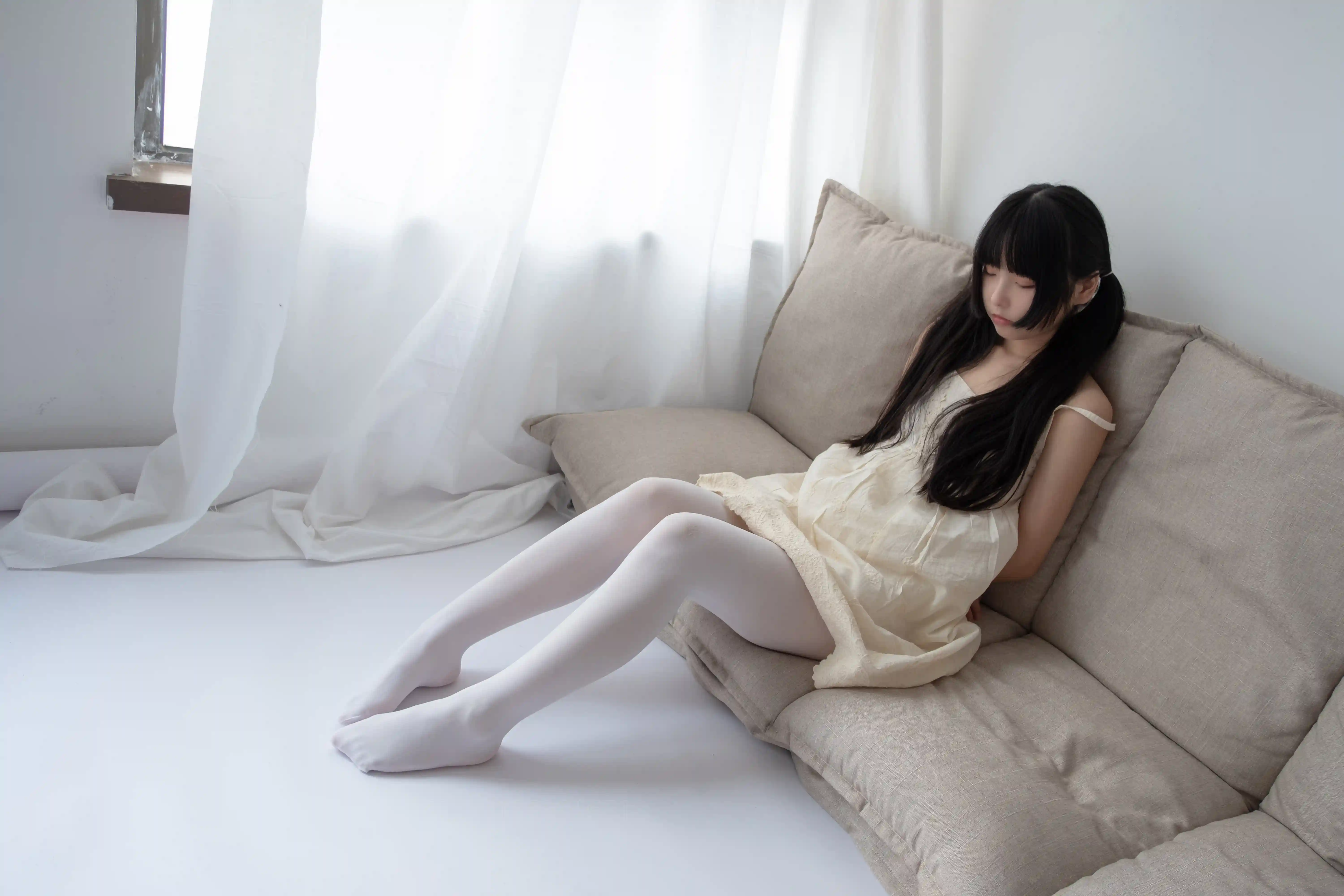 爱花写真 ALPHA-013 [90P-788M]可爱, 森萝财团, 爱花写真, 白丝, 美腿, 美足