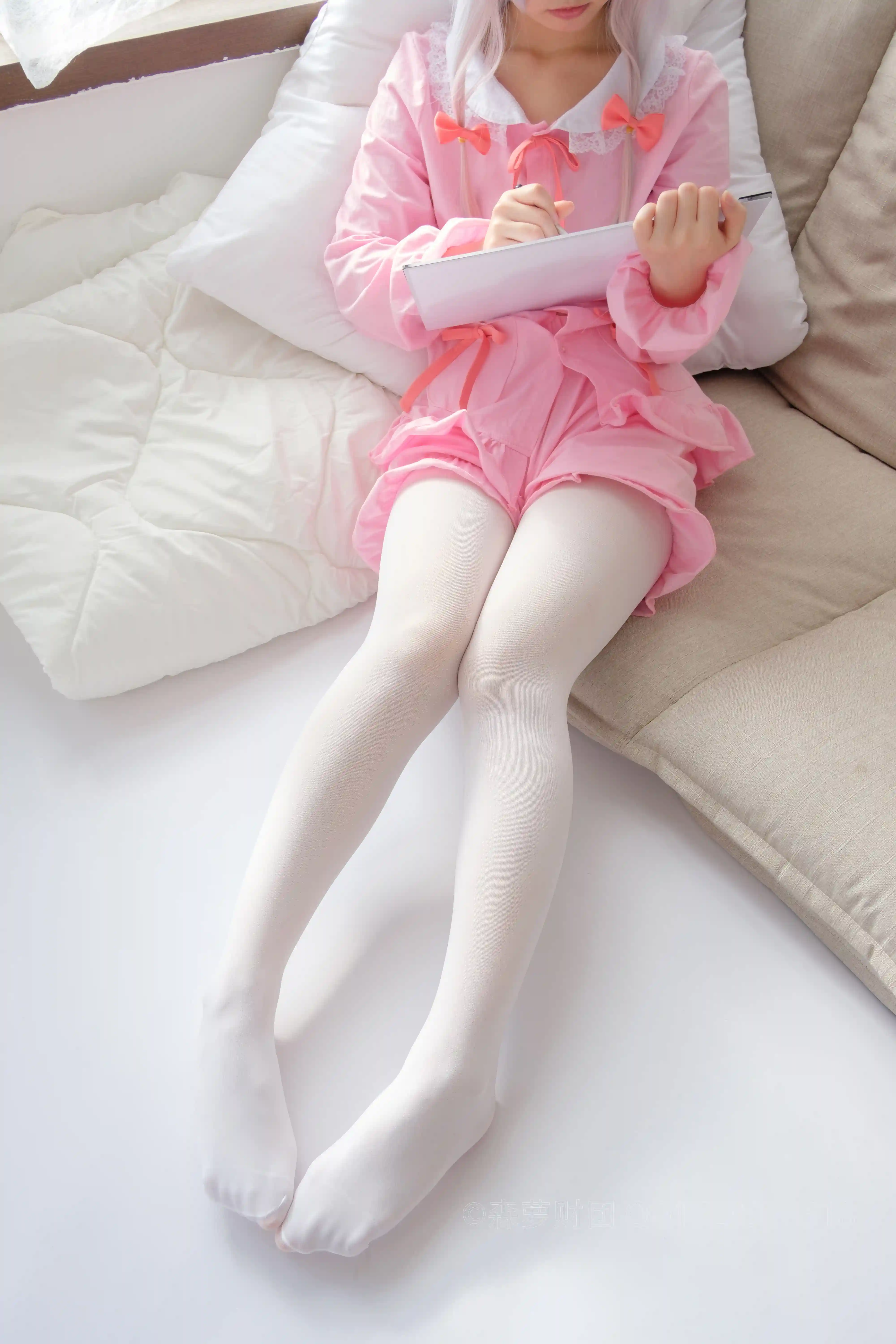 爱花写真 ALPHA-015 [102P-933M]森萝财团, 爱花写真, 白丝, 美腿, 美足
