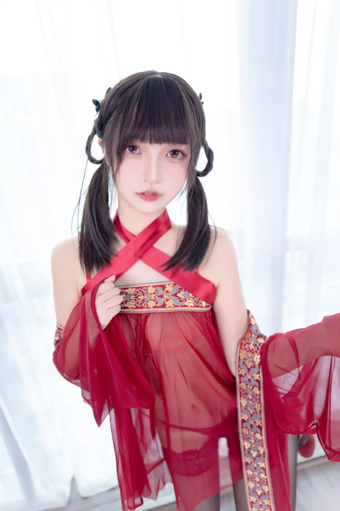 神楽坂真冬《紅色薄紗》後炮角度性感藏不住 (75P)