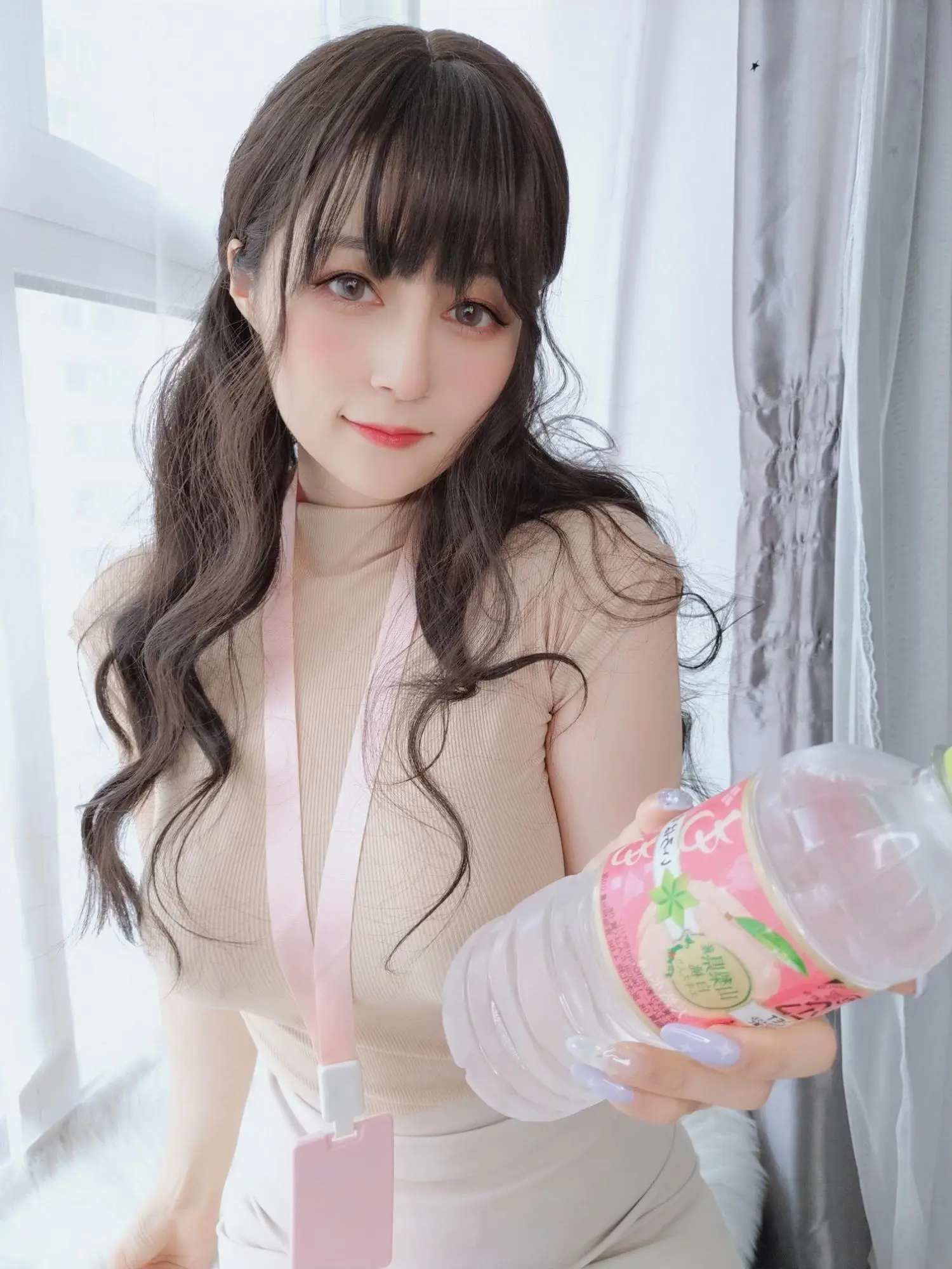 白銀81《公司後輩2》隱約看見激凸使人振奮 (46P)