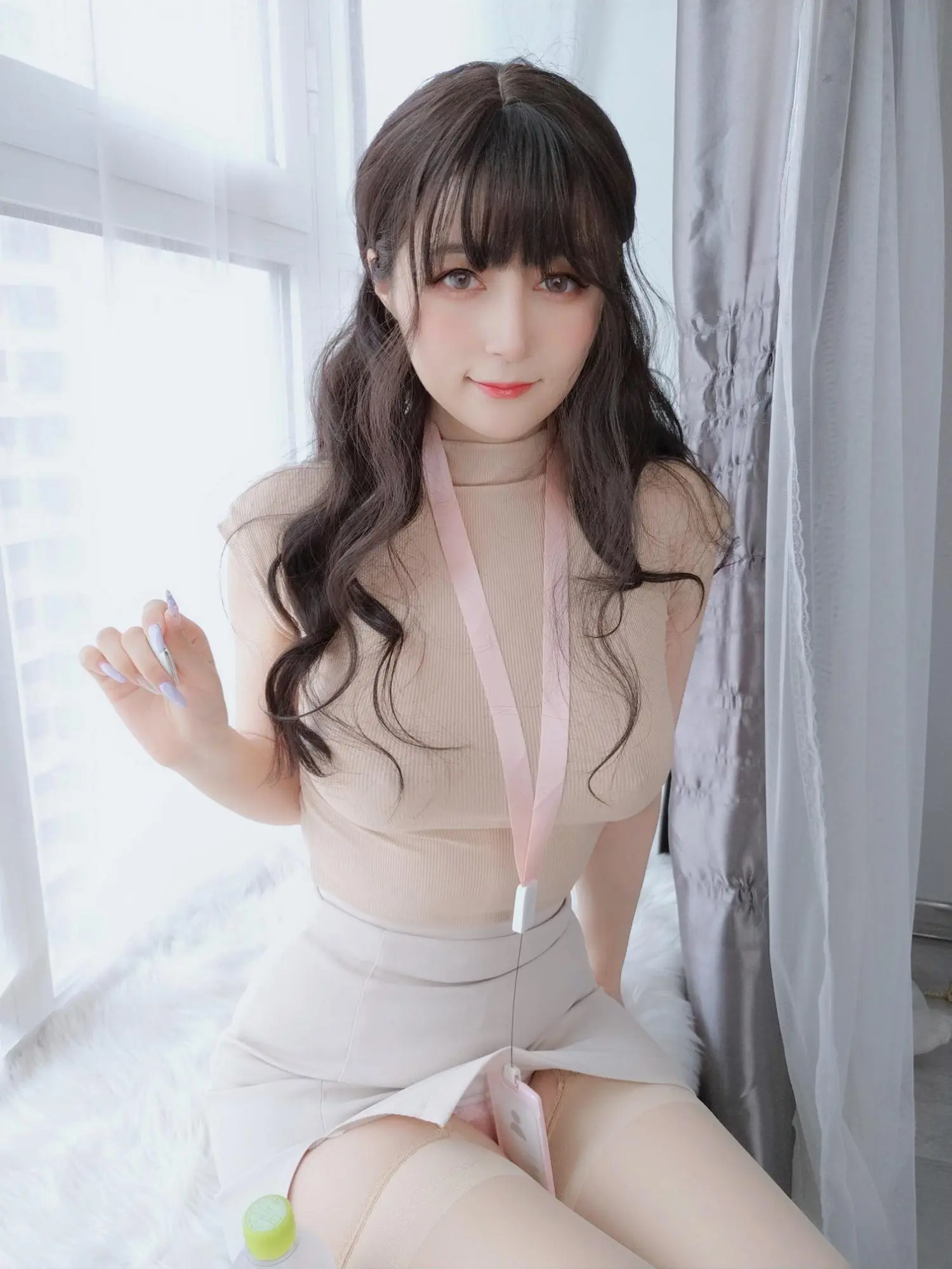 白銀81《公司後輩2》隱約看見激凸使人振奮 (46P)