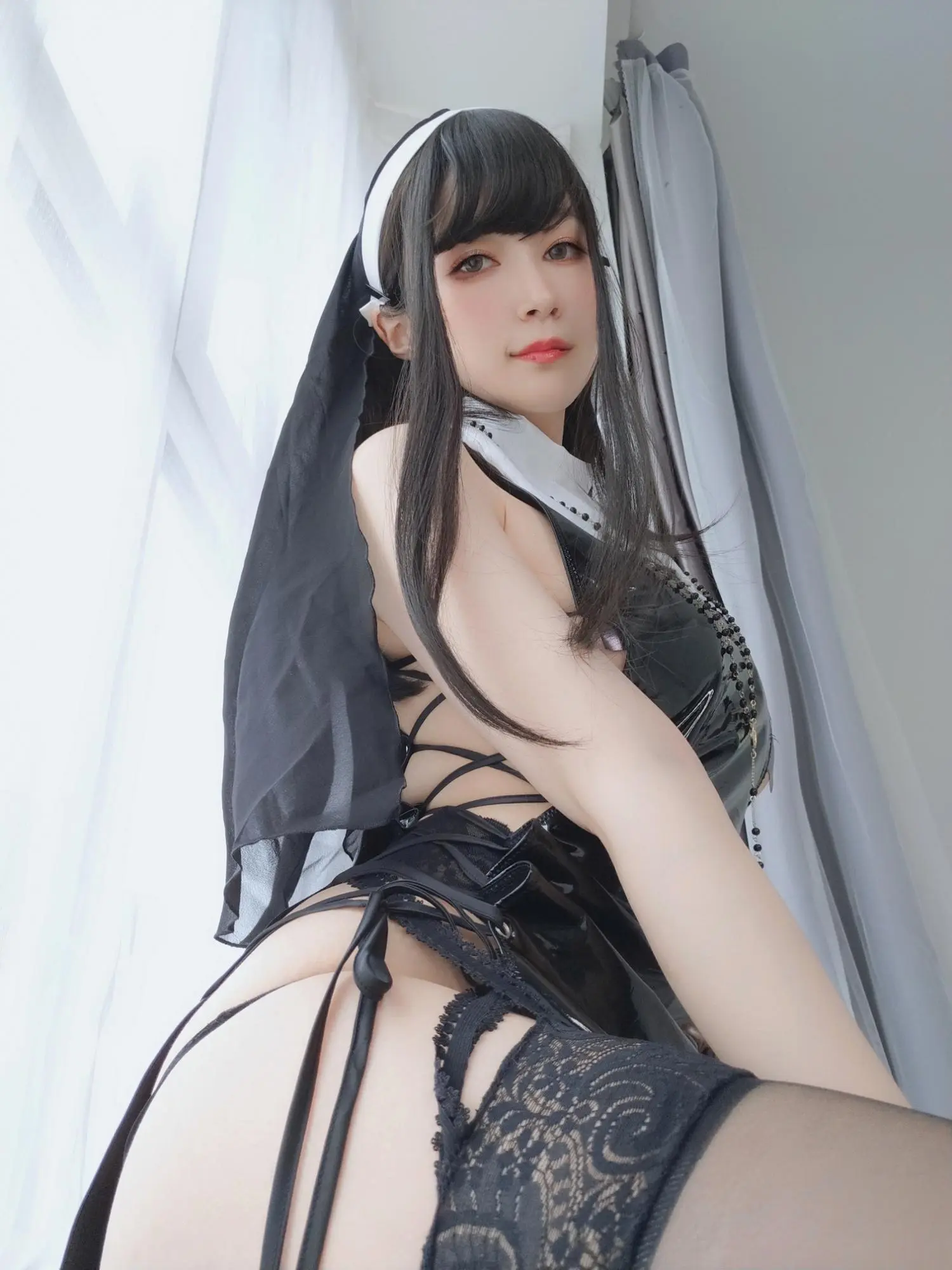 白銀81《皮衣修女2》淫紋現身引人注目 (53P)