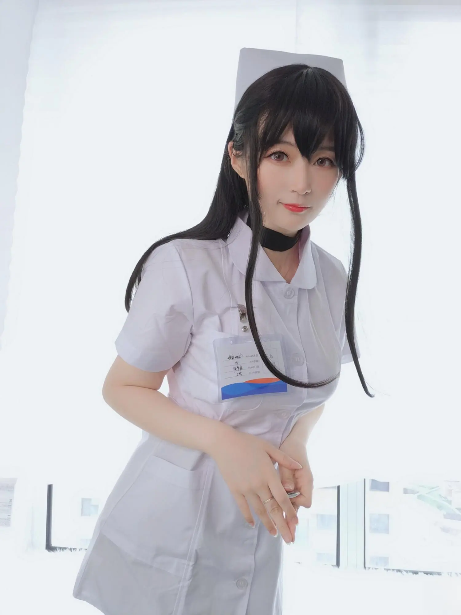 白銀81《黑絲護士》姣好身材一覽無遺 (66P)