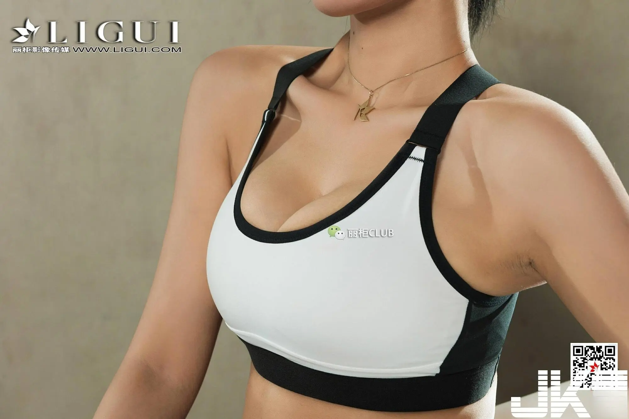 [Ligui麗櫃] 2018.06.07 網路麗人Model 晨晨 [37P]
