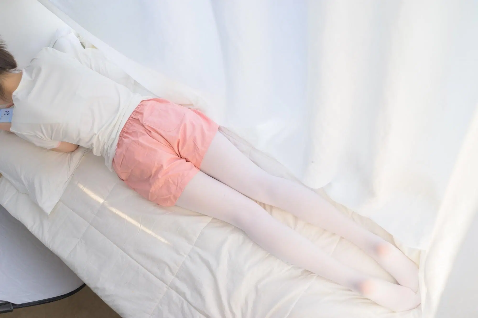 [輕蘭映畫寫真] VOL.007 白絲美腿 [51P]