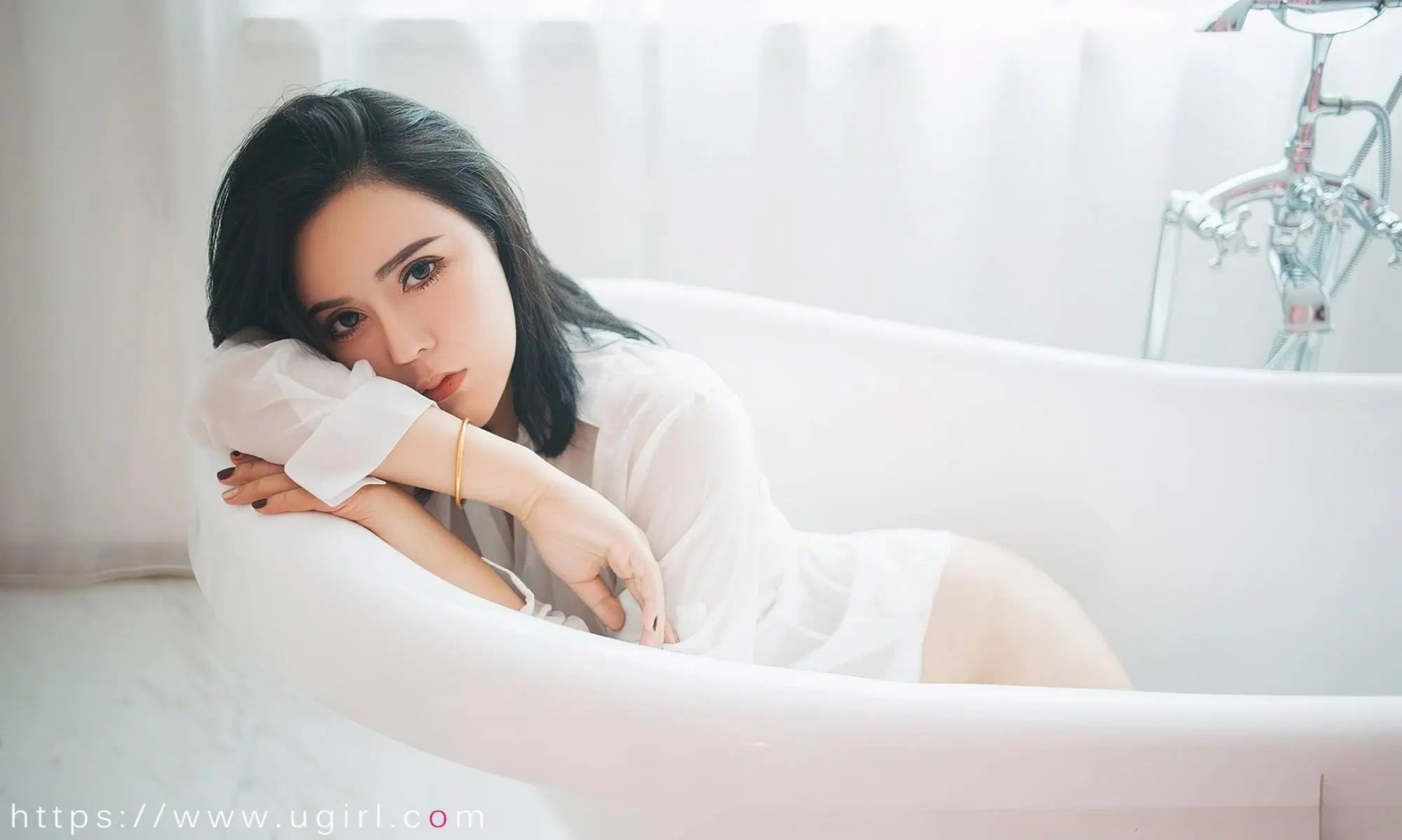 【Ugirls愛尤物】2022.12.27 NO.2499 伊諾 霓虹甜心【35