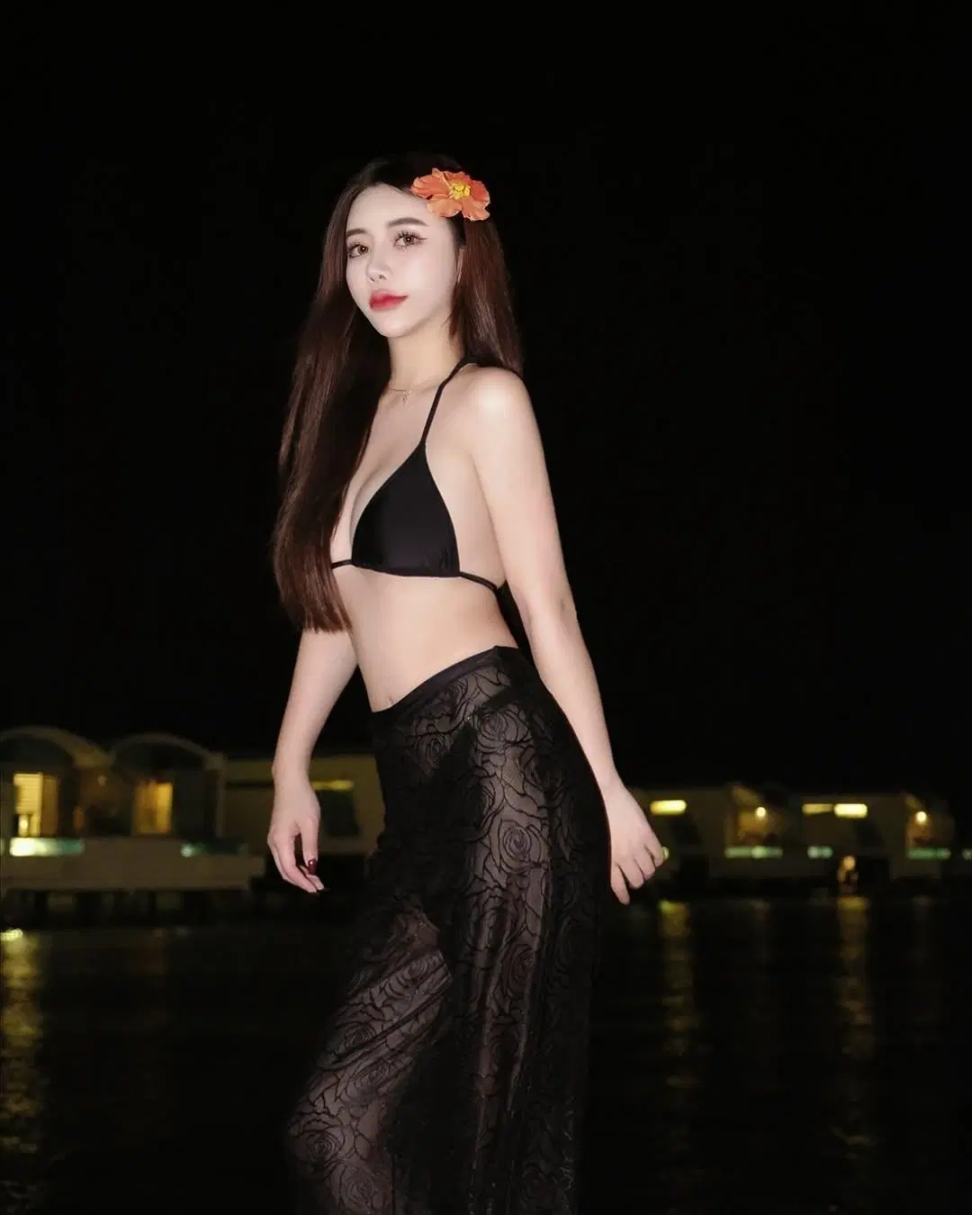 「Verna_Chen」電眼美女 誘惑的美奶視角 (21P)