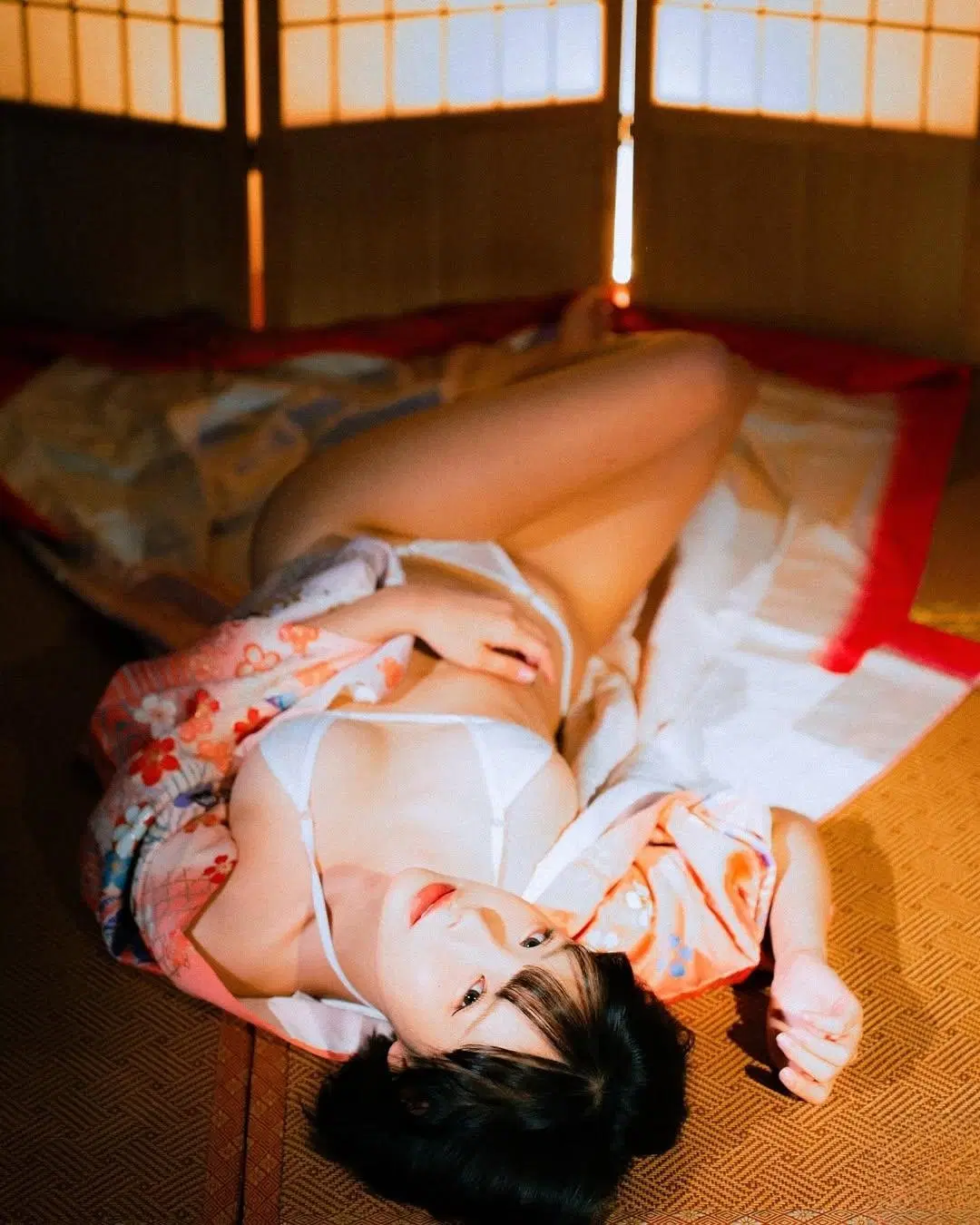 「Vicky教主大人」性感翹臀太犯規! (10P)