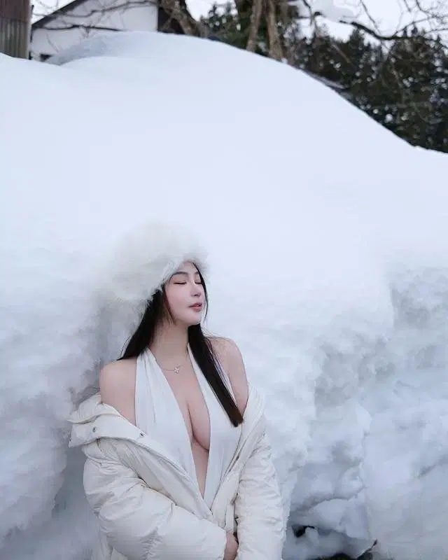 「c.chiang213」超猛穿搭讓人看了血脈賁張 (10P)