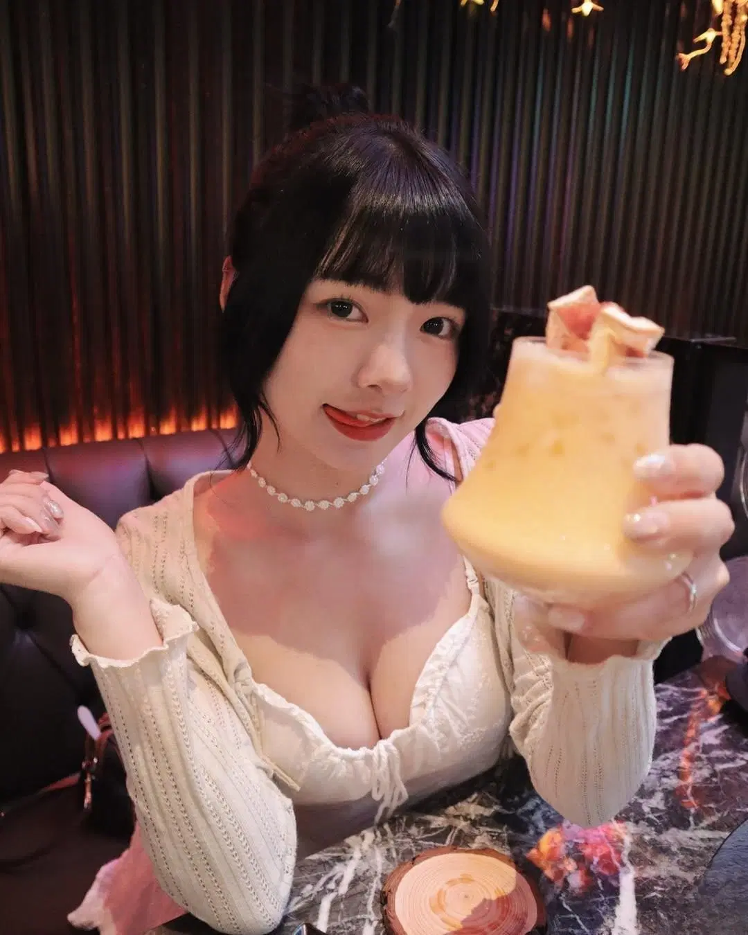 「JOY」笑容與性感身材讓人愛不釋手 (10P)