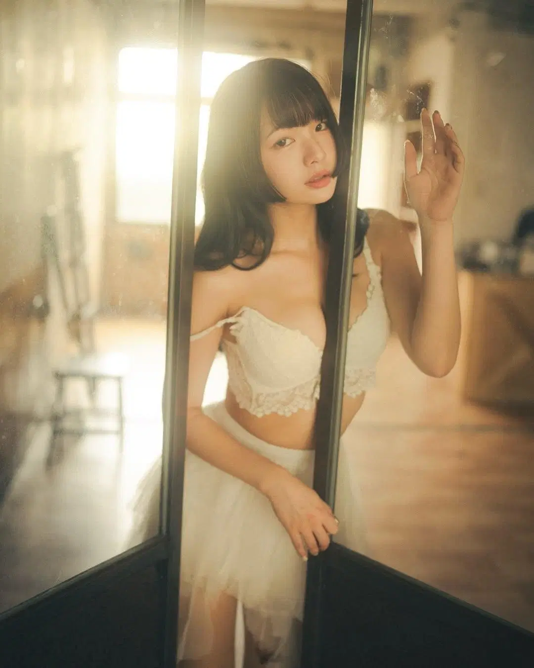「JOY」渾圓挺翹肉感身材誘惑 爆擊你的心 (10P)