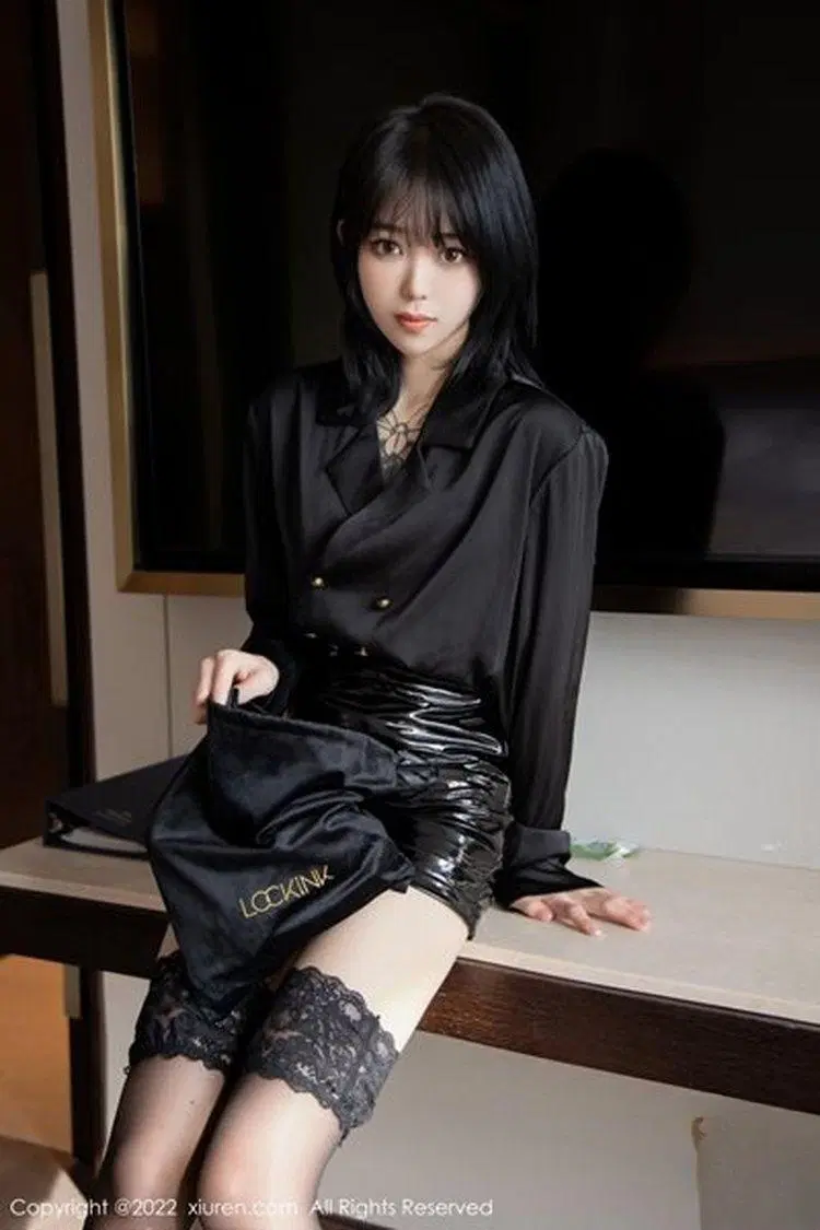 【XiuRen秀人網】2022.04.26 Vol.4927 奶瓶. 完整版無水