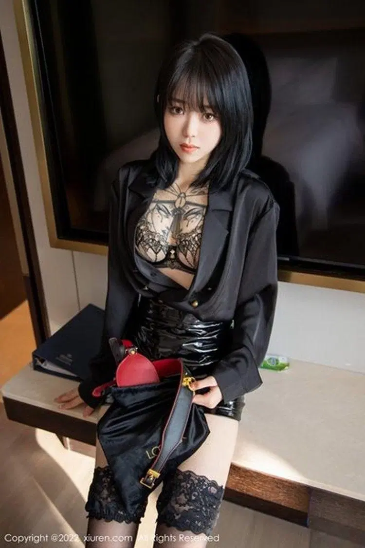 【XiuRen秀人網】2022.04.26 Vol.4927 奶瓶. 完整版無水