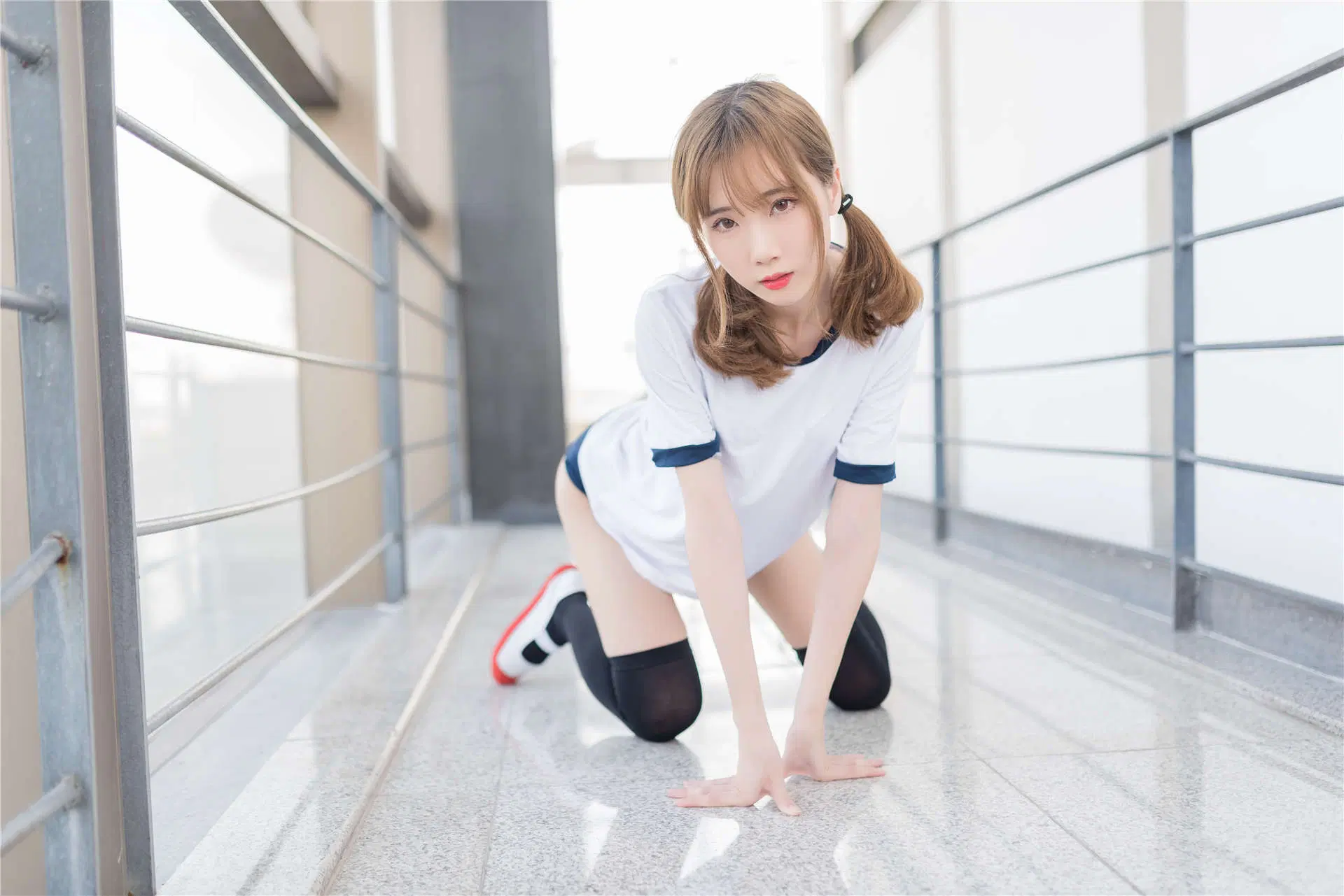 风之领域 VOL.026 美腿体操服室外绝美外拍 [48P]