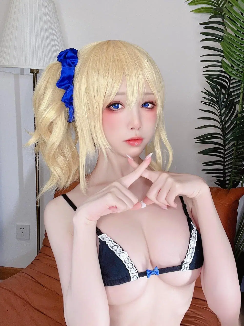水淼Aqua《輝夜姬想讓人告白-早坂愛》飽滿大奶一覽無遺 (25P)