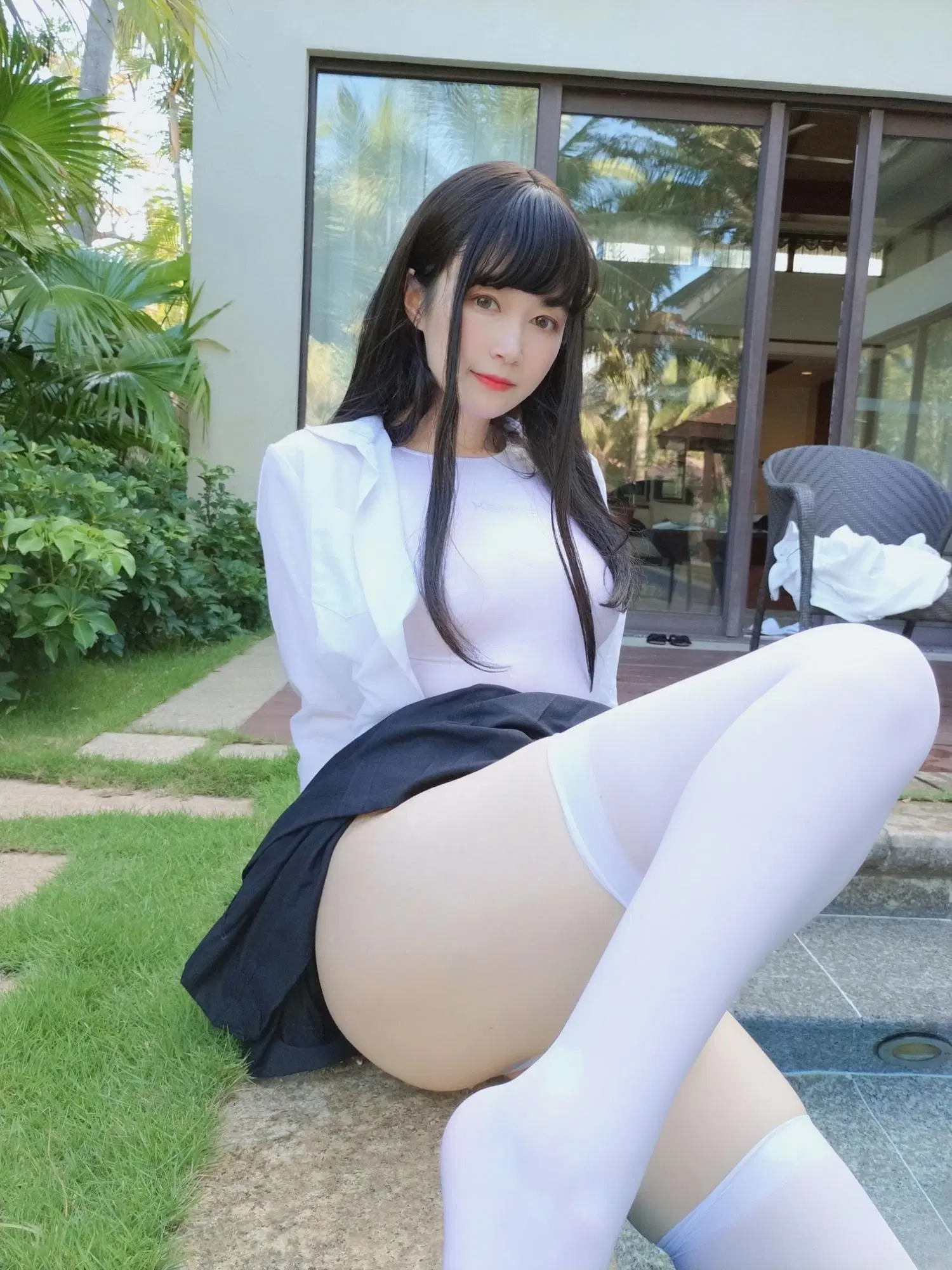 白銀81《白色死庫水2》白褲襪絕對領域最對味 (51P)