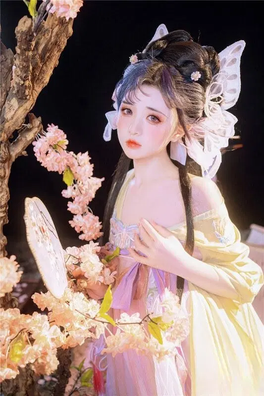 爆機少女「喵小吉」古風仙作《如夢令》 (70P)