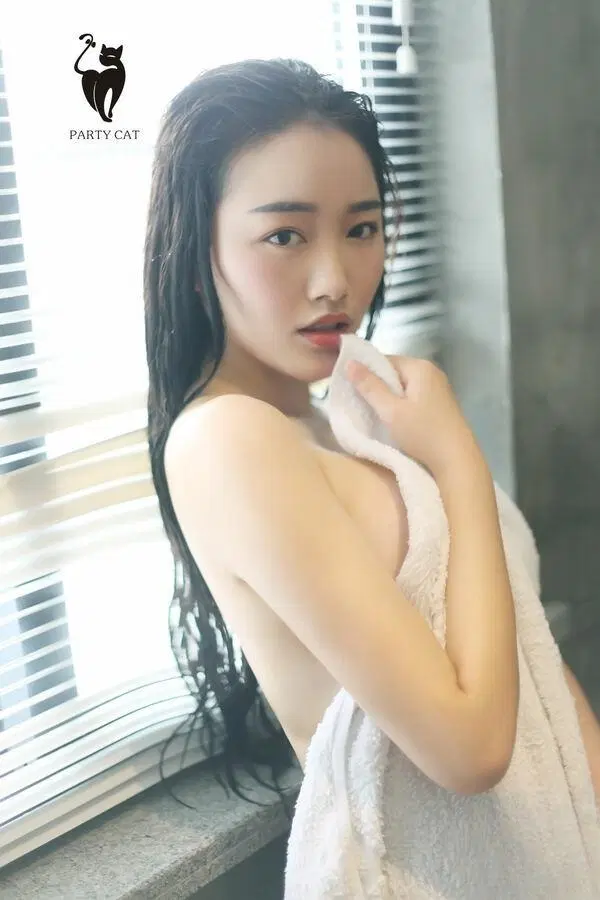 轟趴貓Vol.054 (37P)