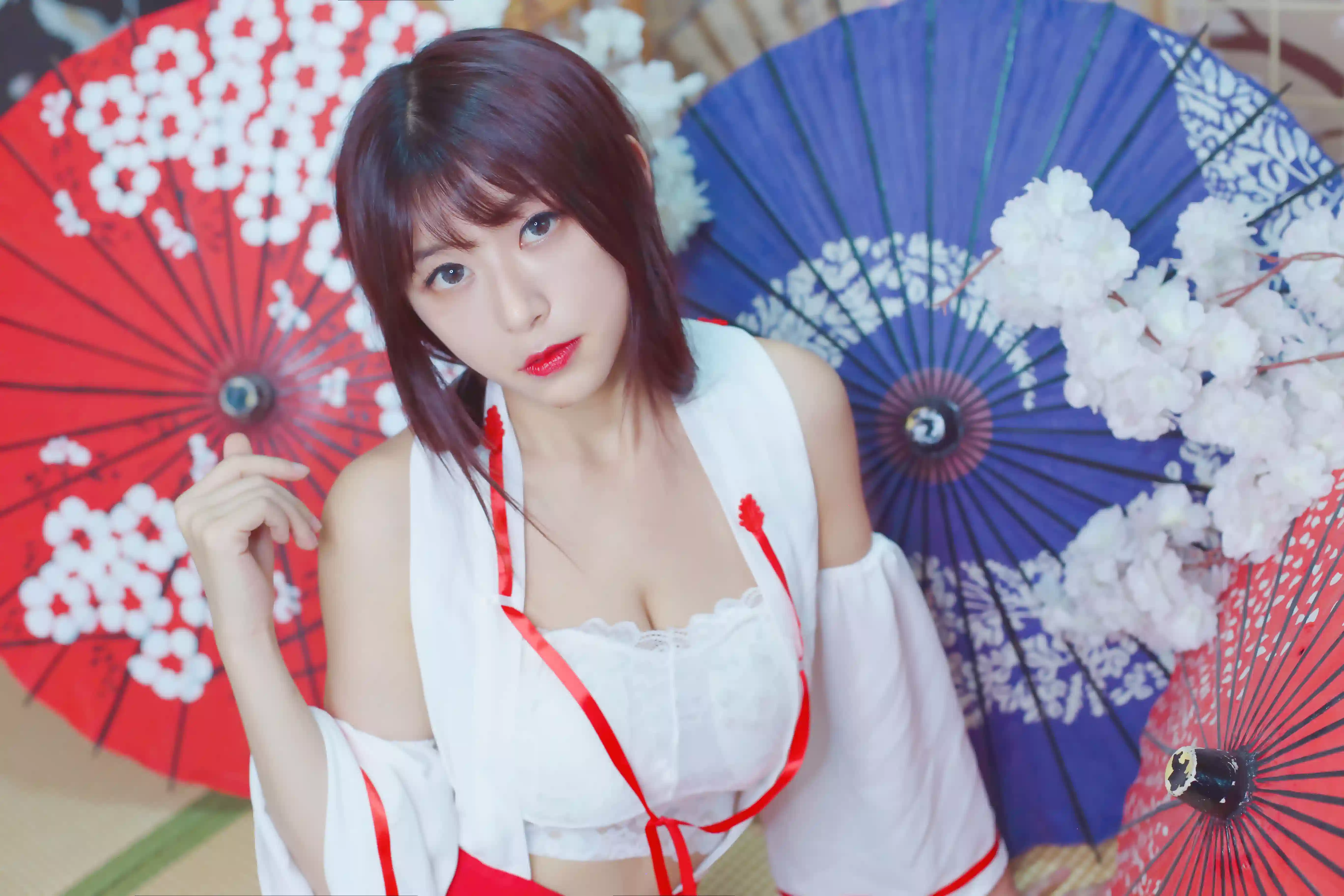羊小雪@B站 - NO.001 舰长图包 - 女巫[25P]