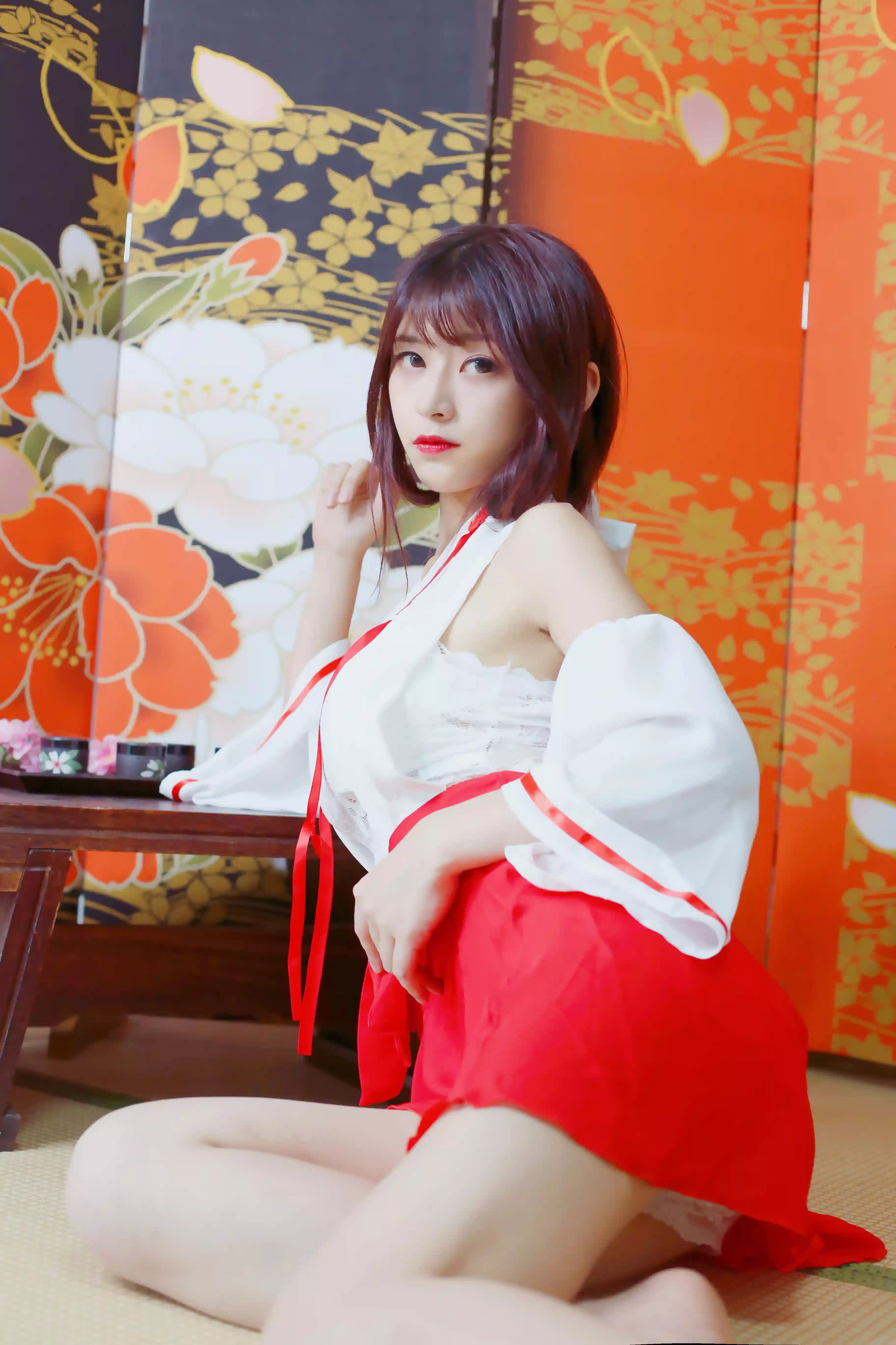 羊小雪@B站 - NO.001 舰长图包 - 女巫[25P]