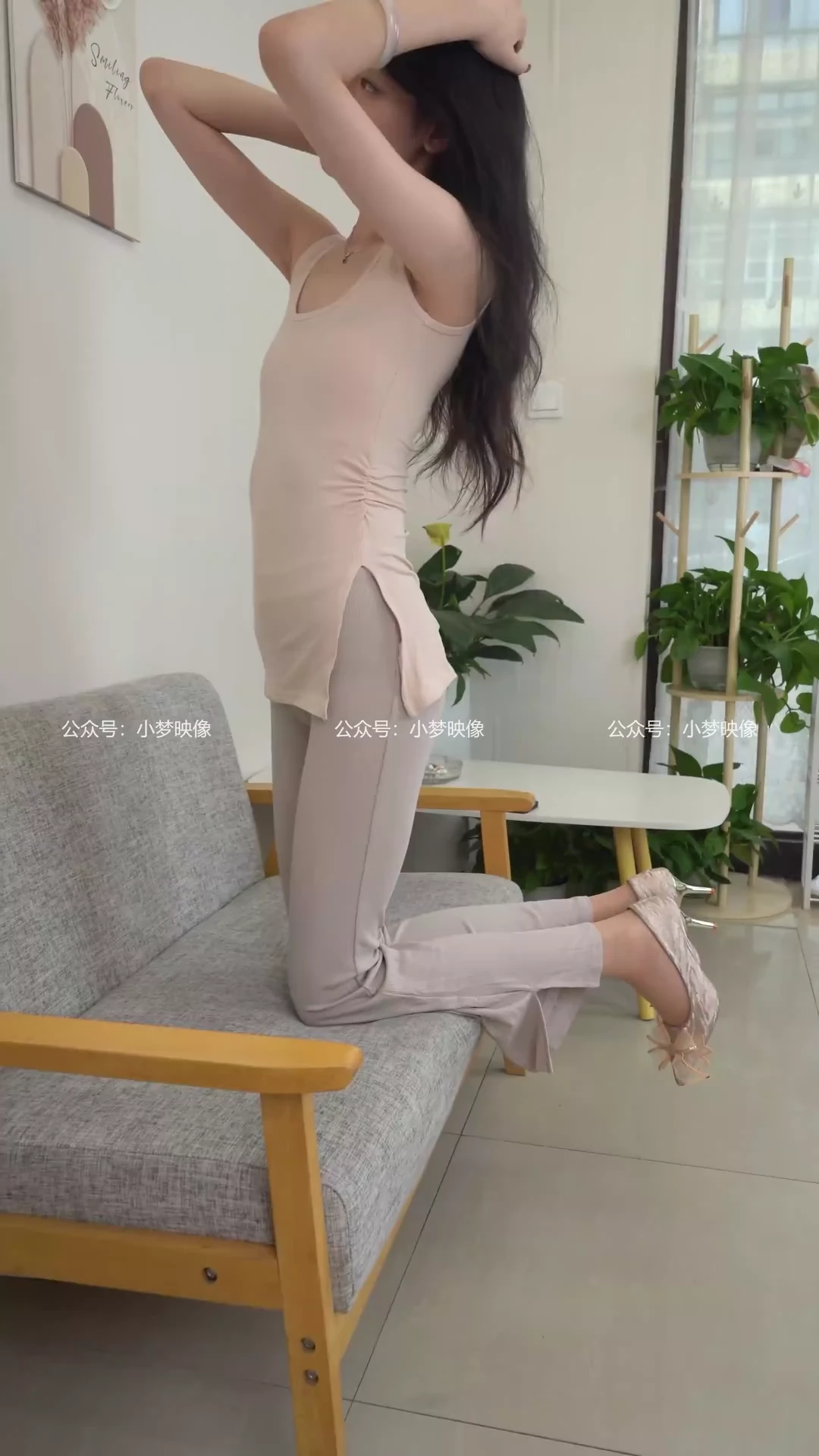 校花小艺 兼职摄影 6k拍摄中_116475855635670_20260820_231800