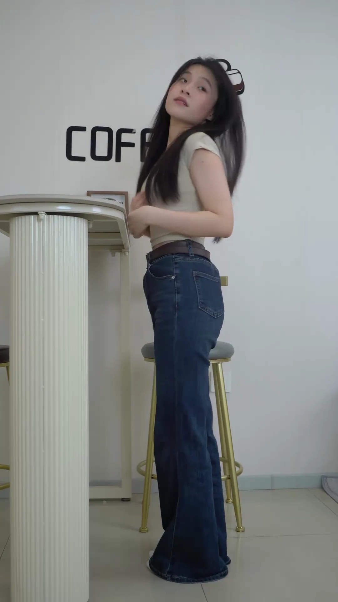校花小芸 4k超清拍摄中_116323484961815_20260820_232531