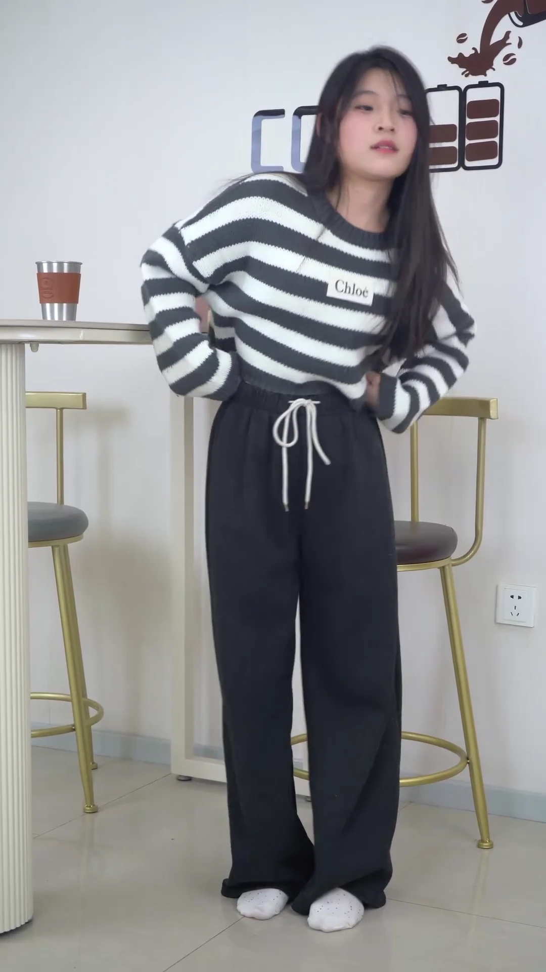 校花小芸 兼职摄影 6k超清拍摄中_116481912209996_20260820_231705