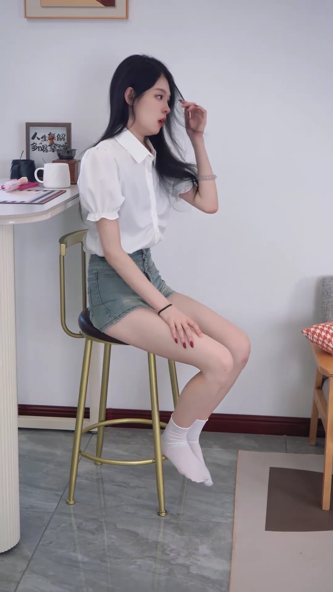 模特小艺 6k拍摄现场_116140143542530_20260820_233408