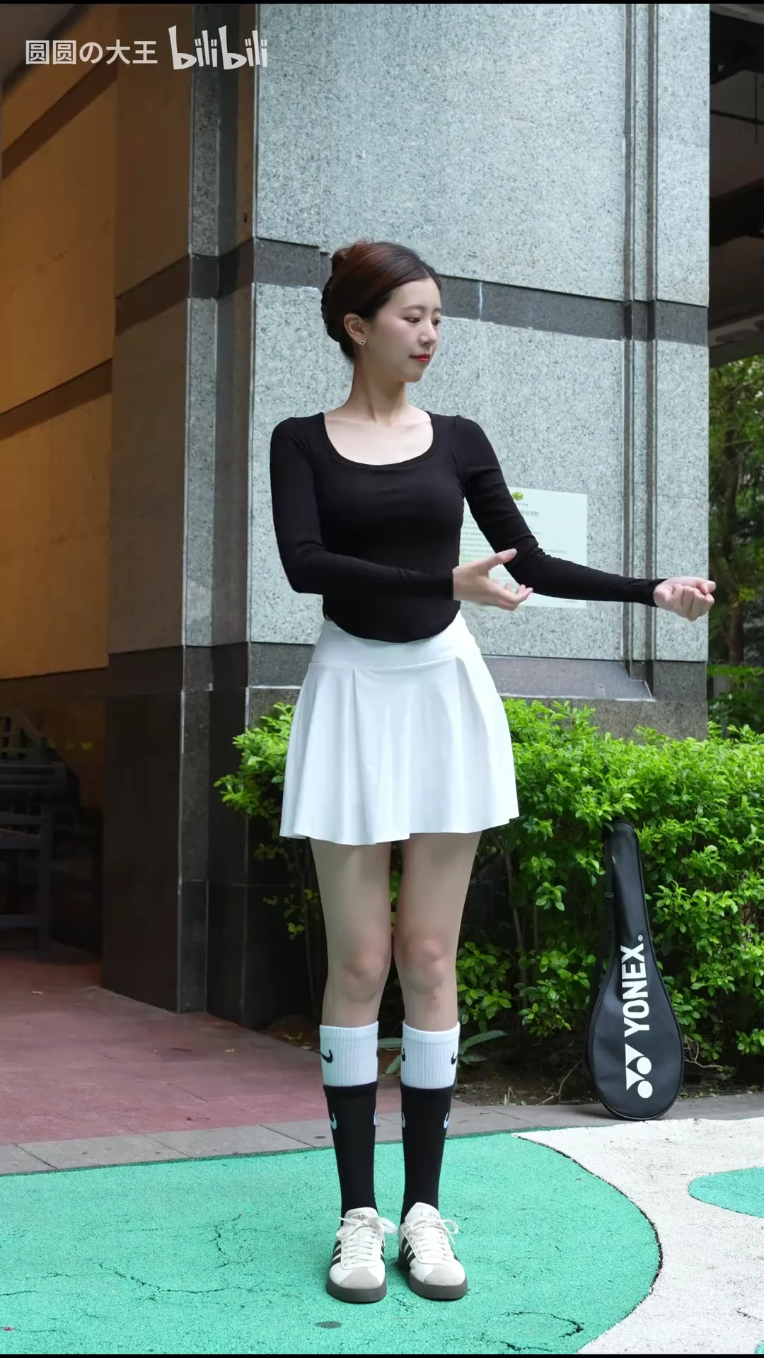 只会比剪刀手怎么办_117054099168088_20260821_002407