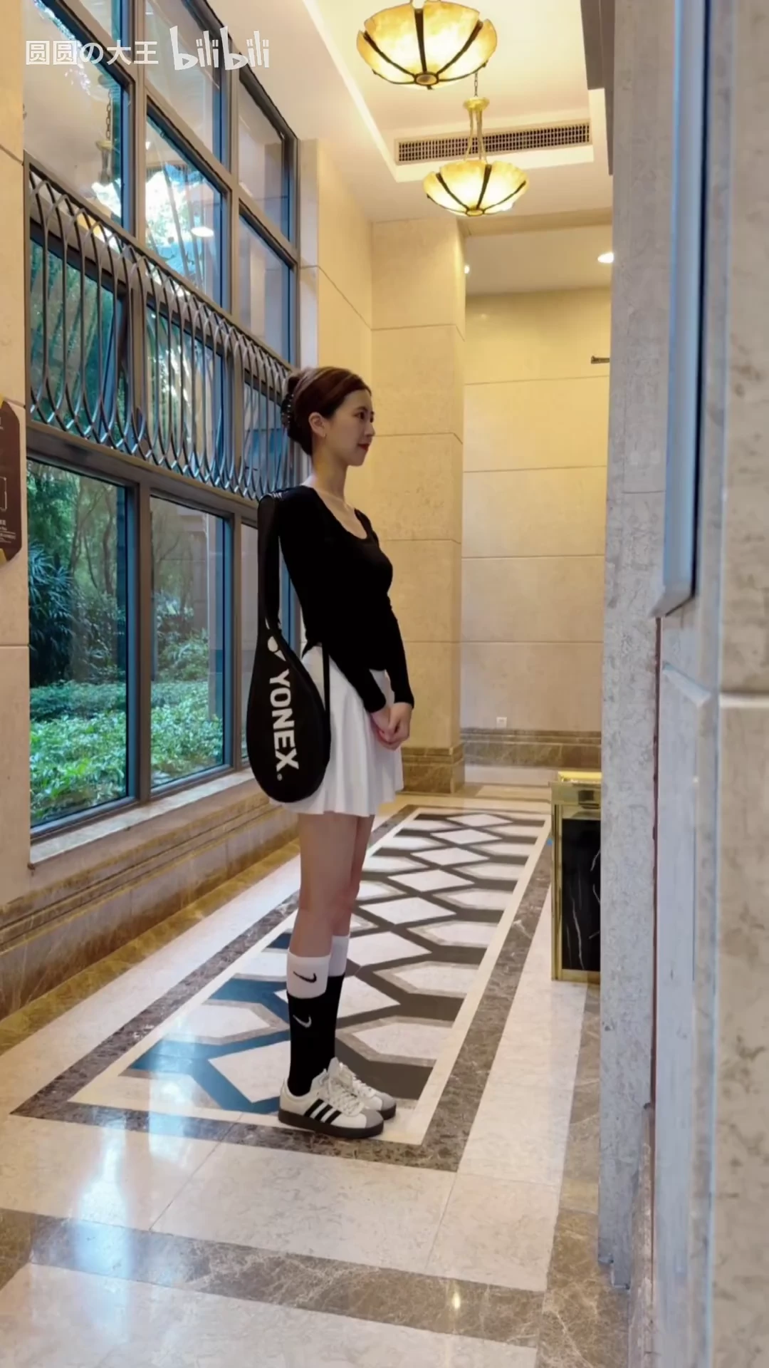 我弟给我拍的，我妈看了说像我爸_117059937639968_20260821_002402