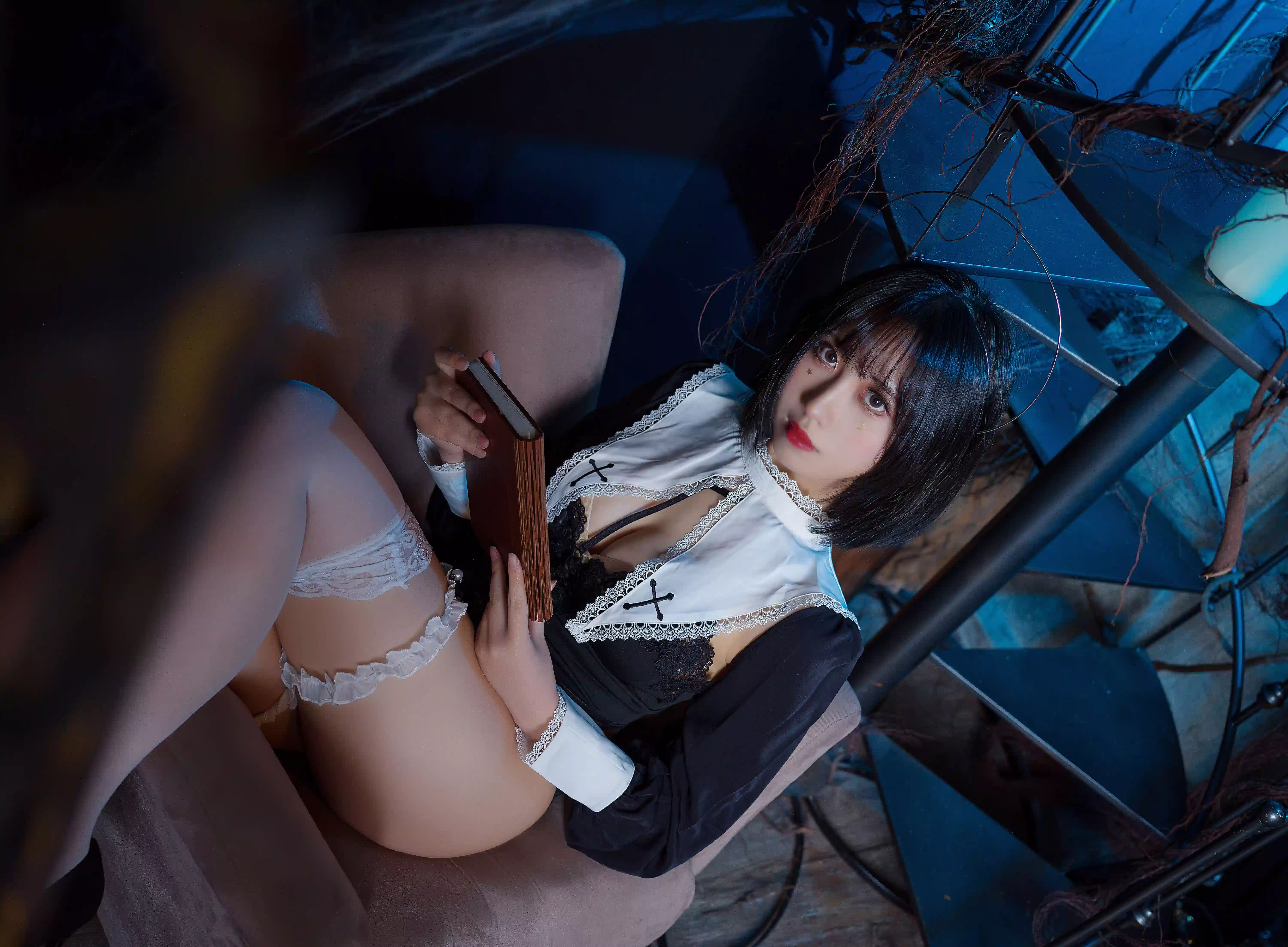 旧堡里的暗黑系修女[38P]