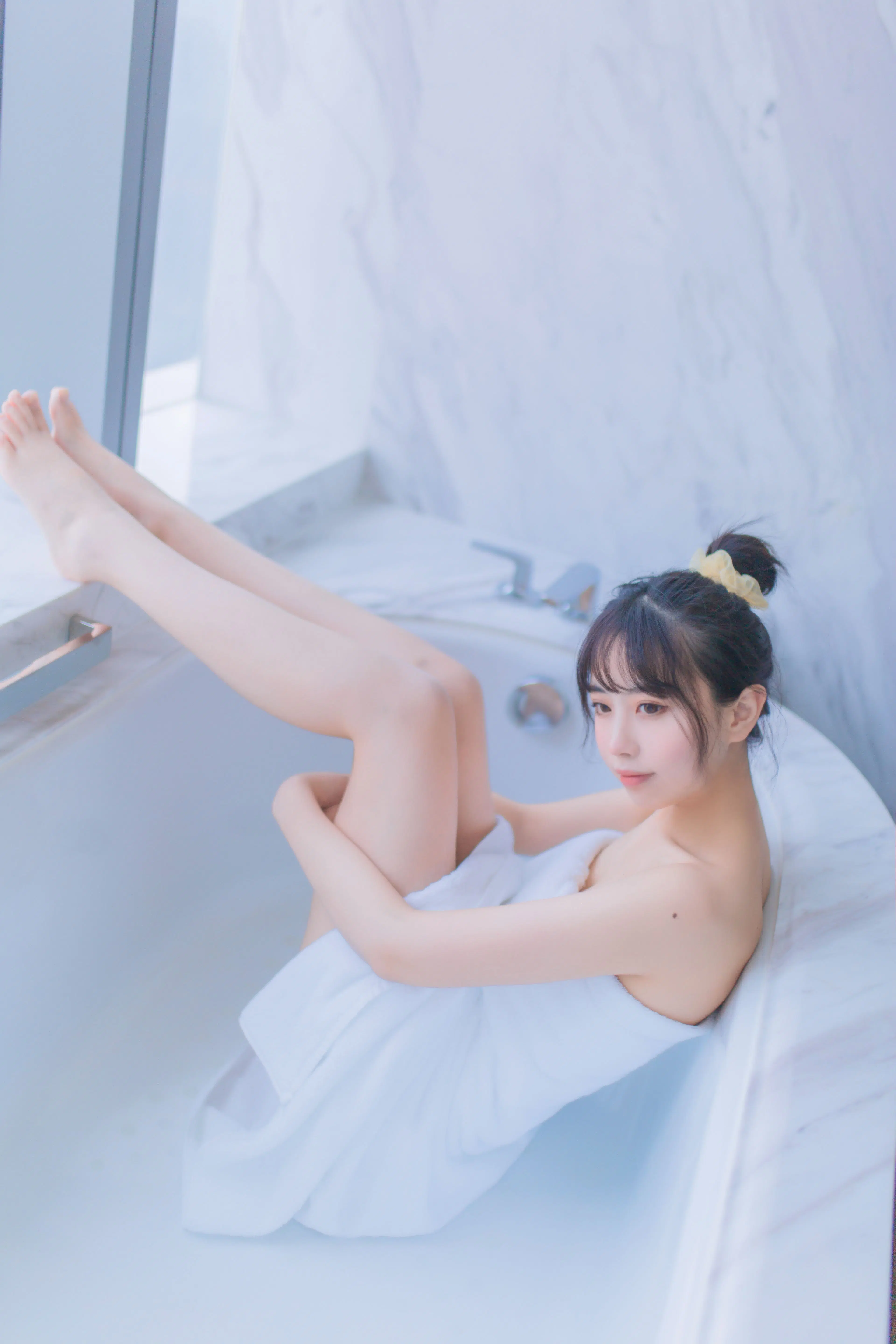 念雪-浴缸内裹白毛巾的少女[28P]