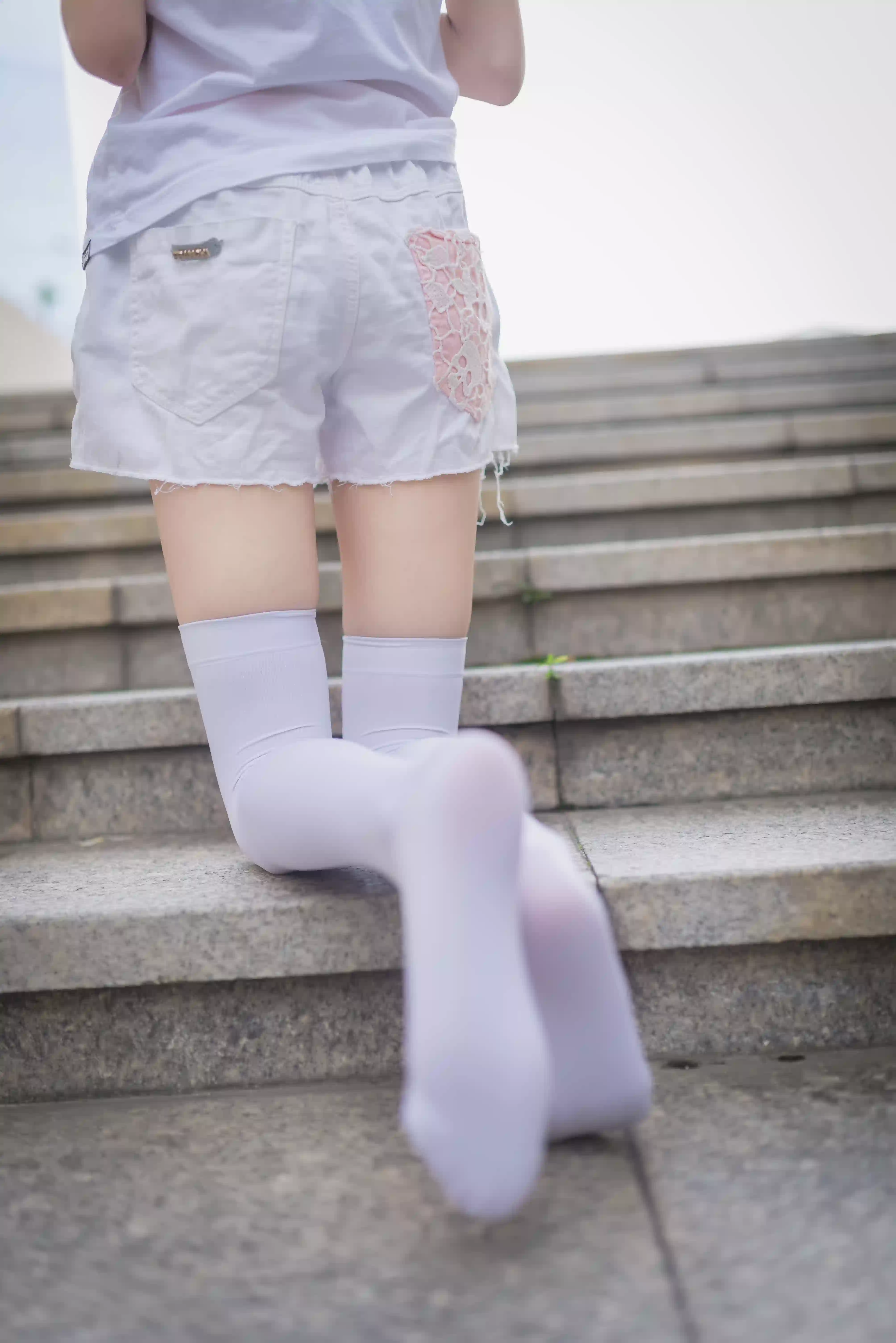 石梯边定格白袜灵动的瞬间[44P]