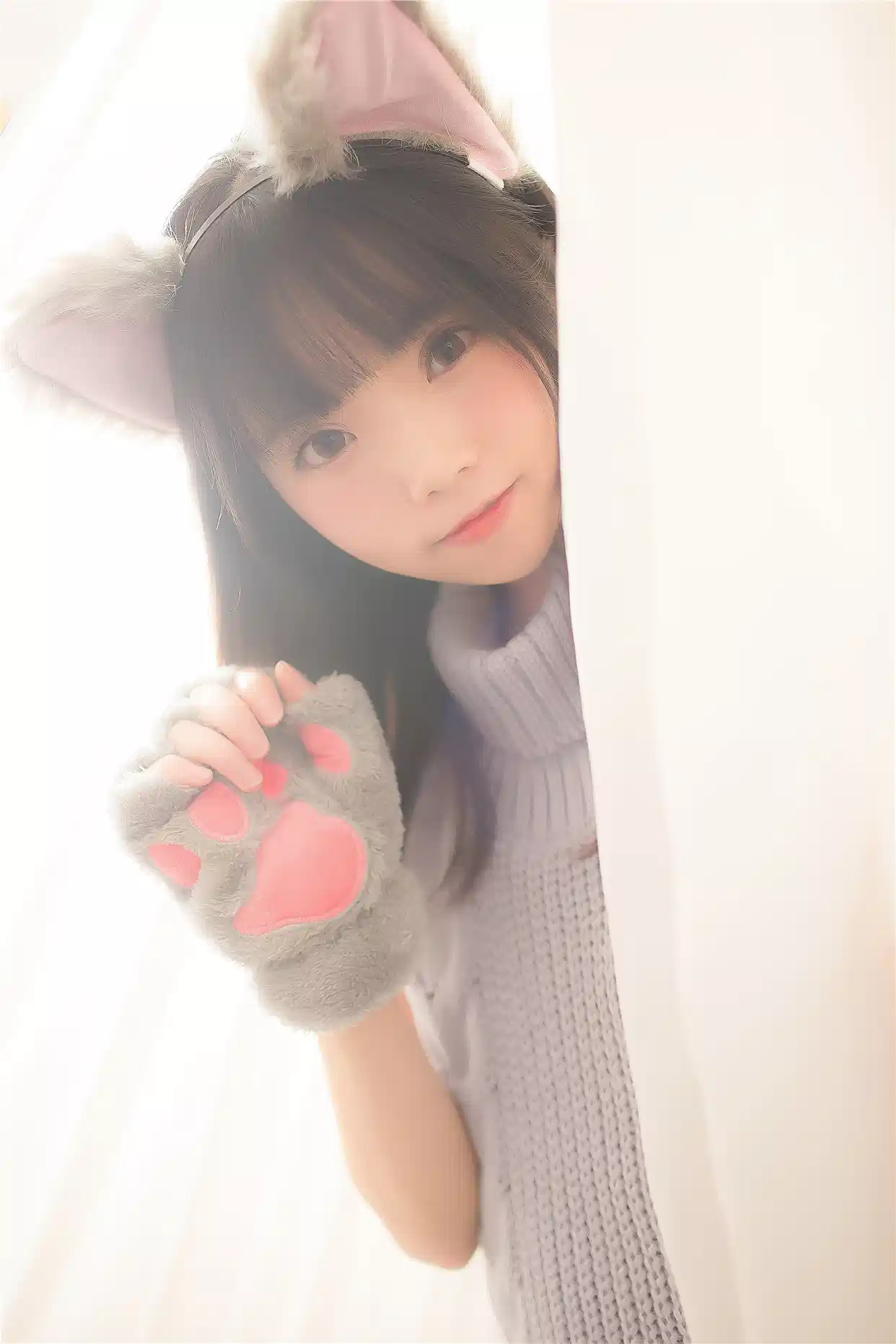 瑶华映画 VOL.0028 萌娘的露背毛衣[24P]