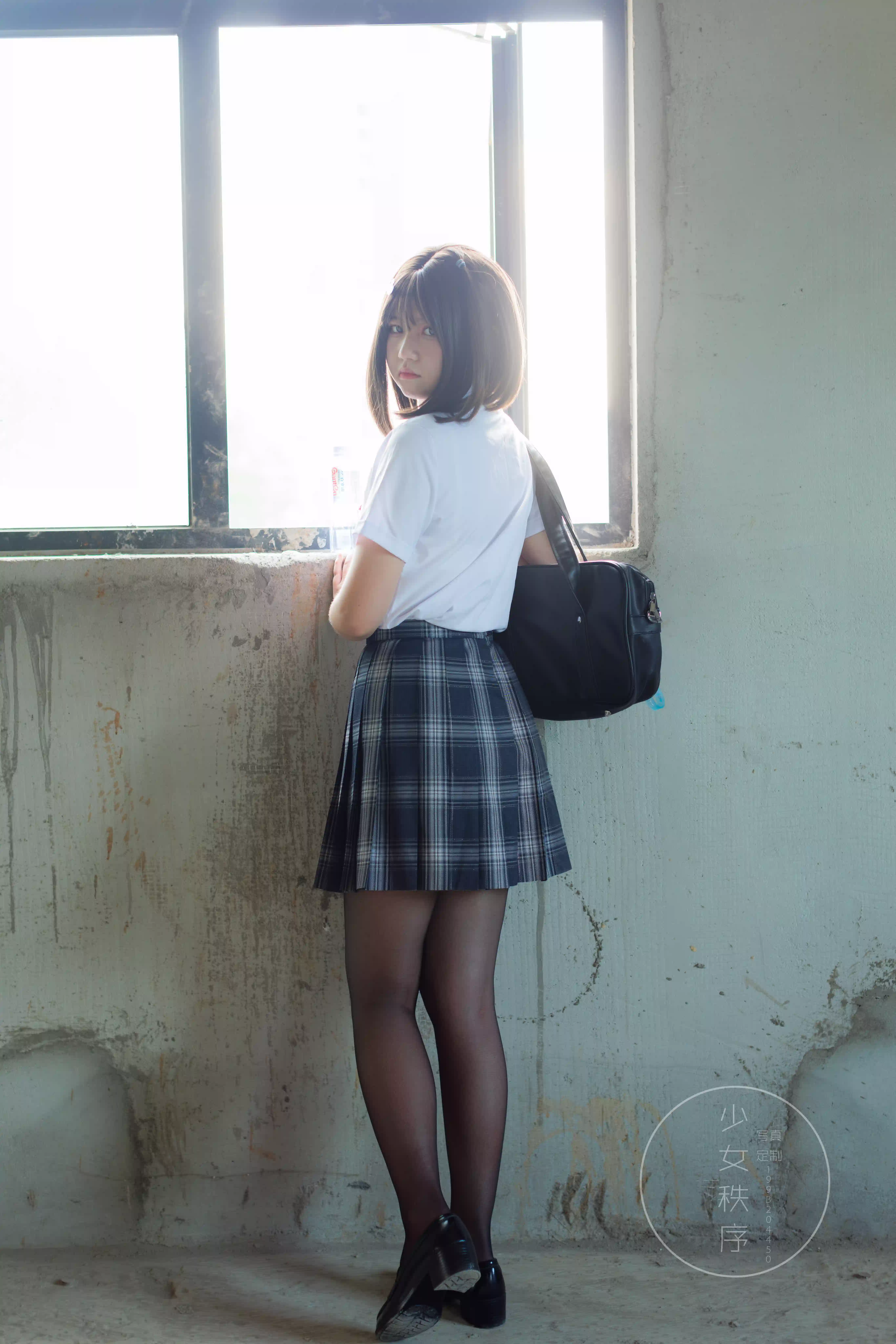 少女秩序 gr04L 黑丝jk [73P-1.45GB]