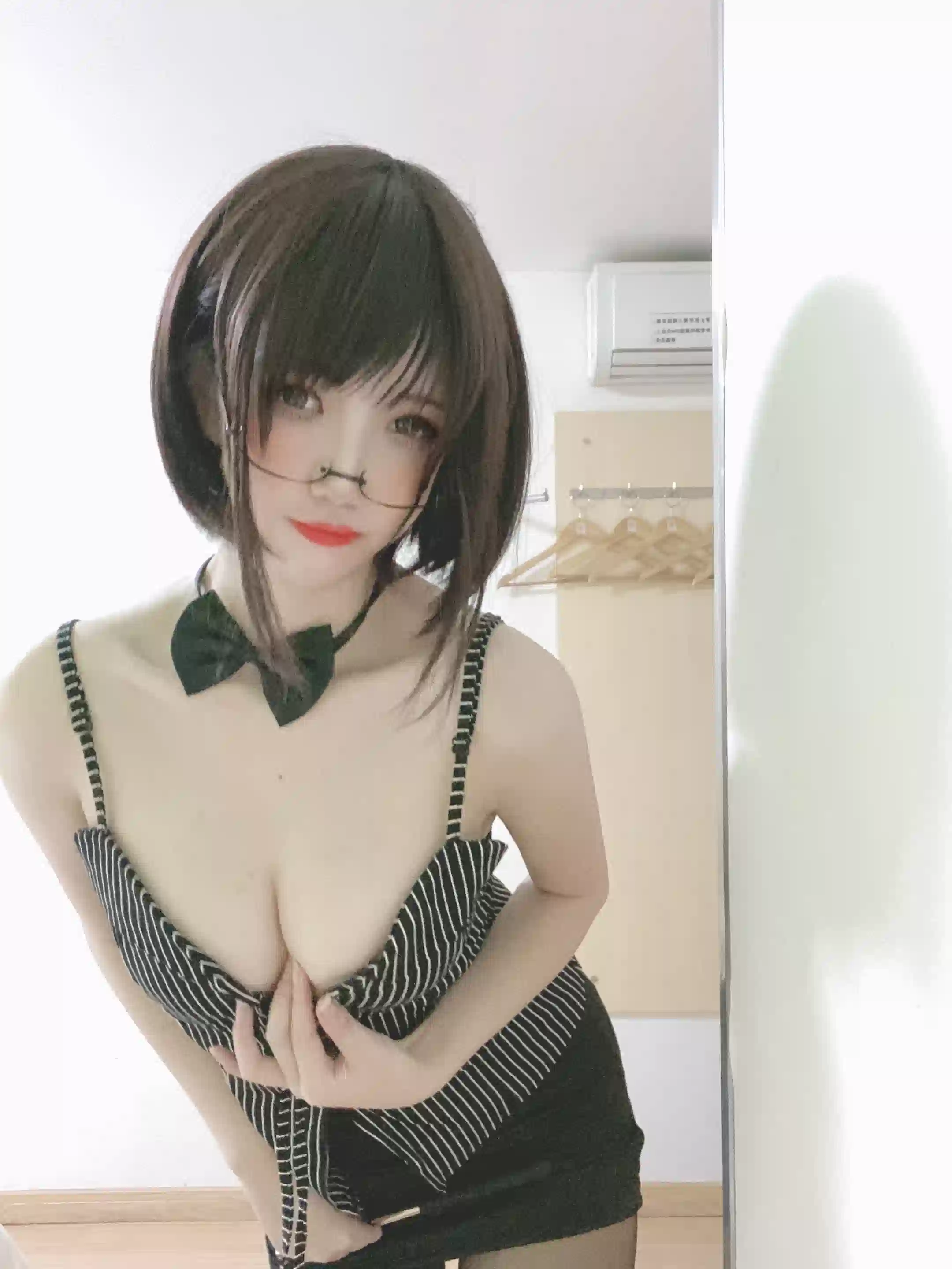 阿薰kaOri NO.008 女教师 [6P-9MB]