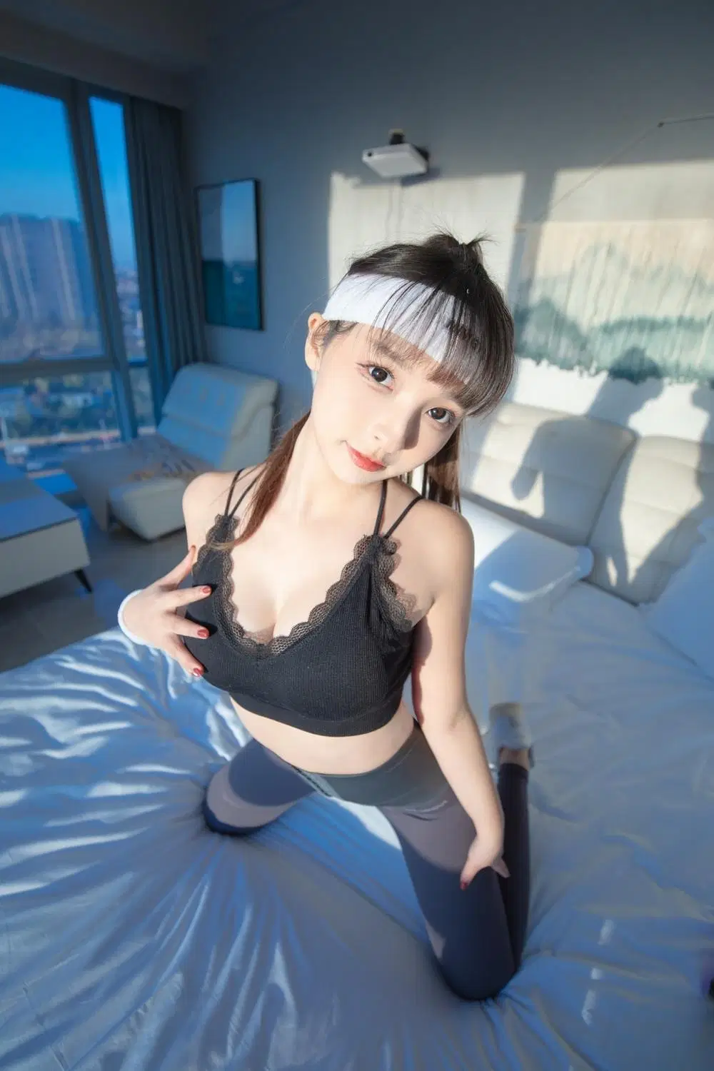 神楽坂真冬《瑜珈服裝》美臀曲線好顯眼 (46P)_8965158