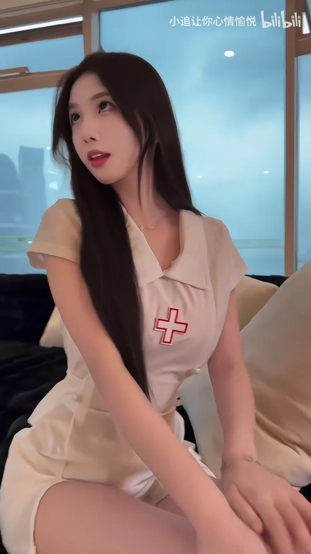 假装听歌_115489573508476_20261008_175943